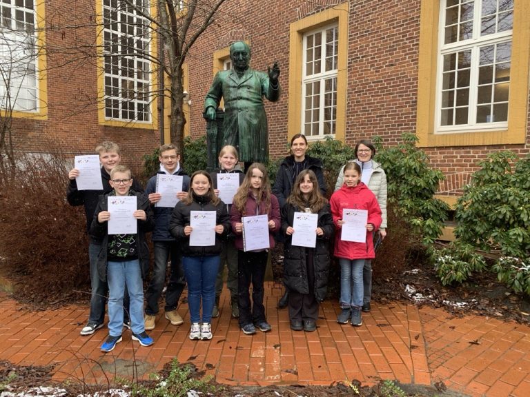 Mehr über den Artikel erfahren Physik im Advent 2025